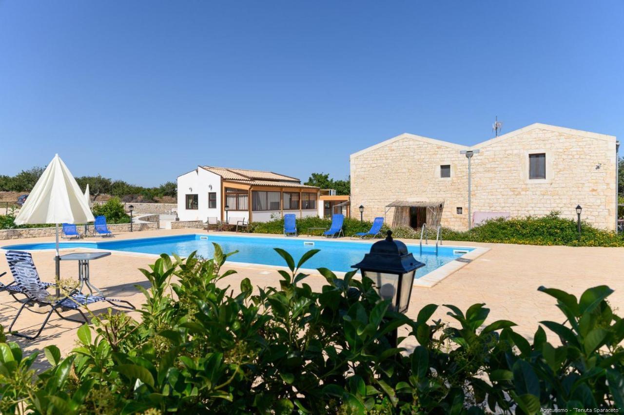 Agriturismo Tenuta Sparaceto Modica Exterior foto