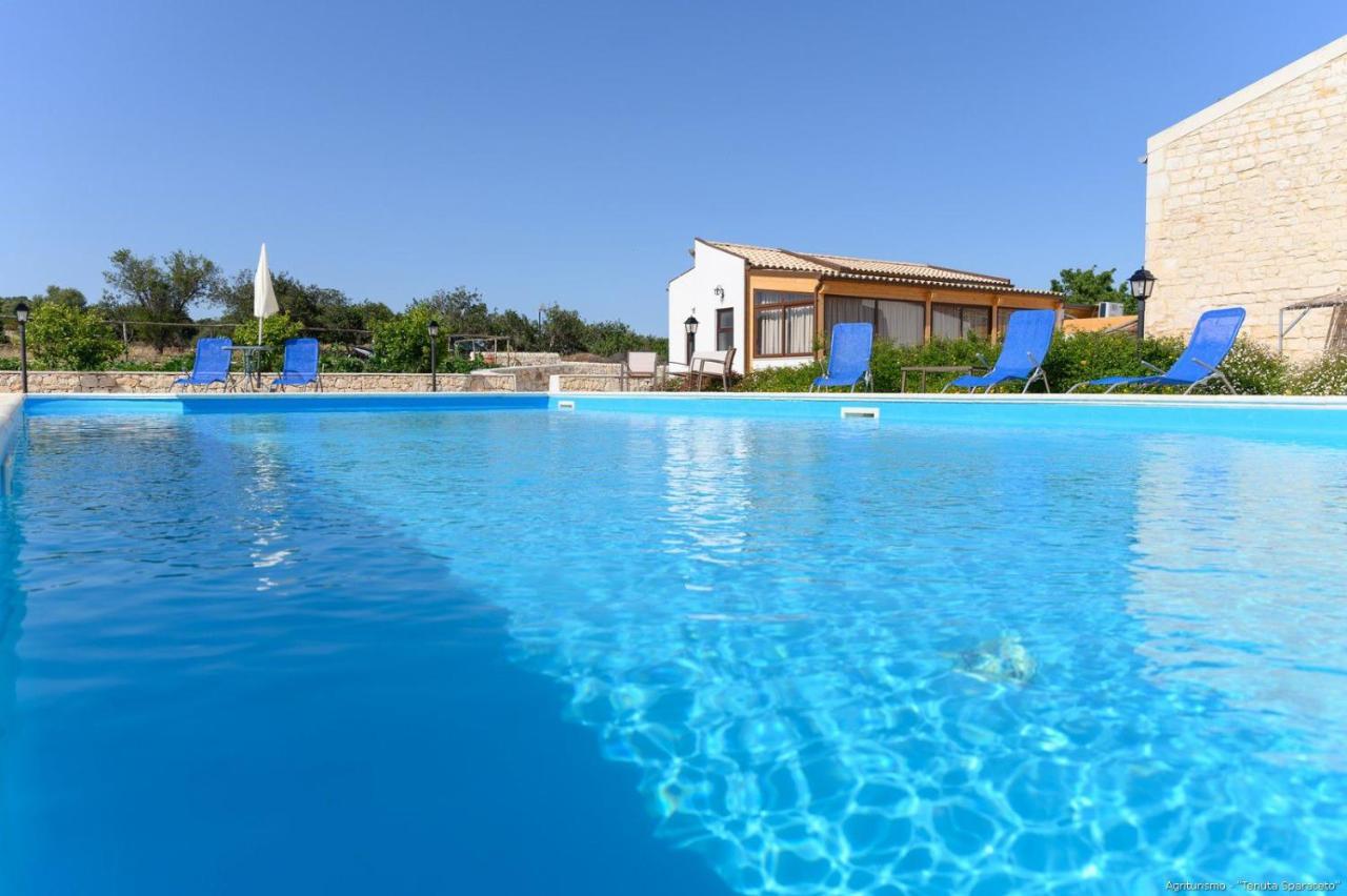 Agriturismo Tenuta Sparaceto Modica Exterior foto